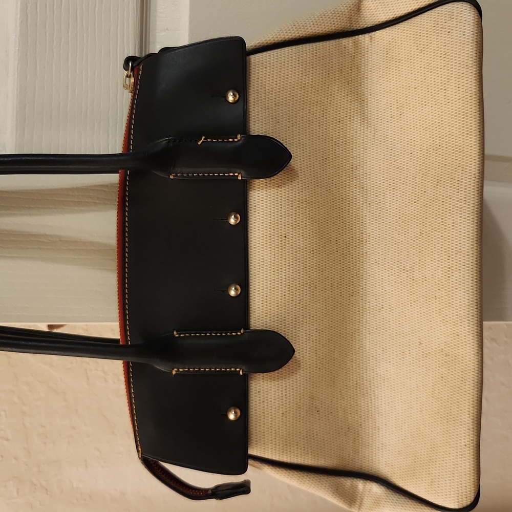 Dooney & Bourke Large Satchel - Picture 2 of 16